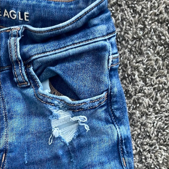 American Eagle Outfitters Women's Distressed Blue Jeans - Picture 2 of 9